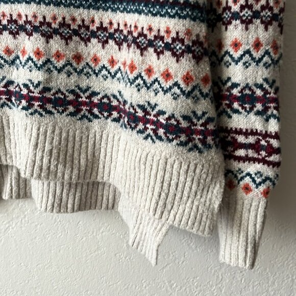 Cream-colored and blue-spliced round-neck sweater - Picture 4 of 5